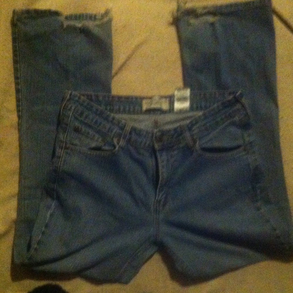 Womens Levi's in great condition😍